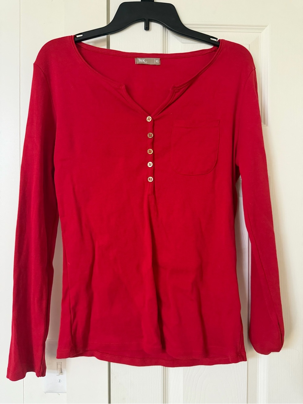 Red Long-Sleeve Henley Top with Pocket 100% cotton